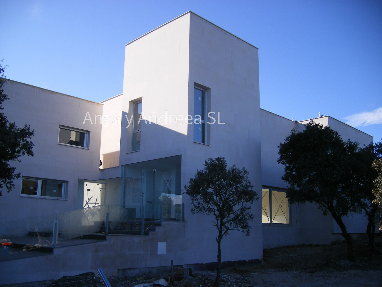 Construcción de vivienda desde fase de obra realizado por Anca y Andreea SL