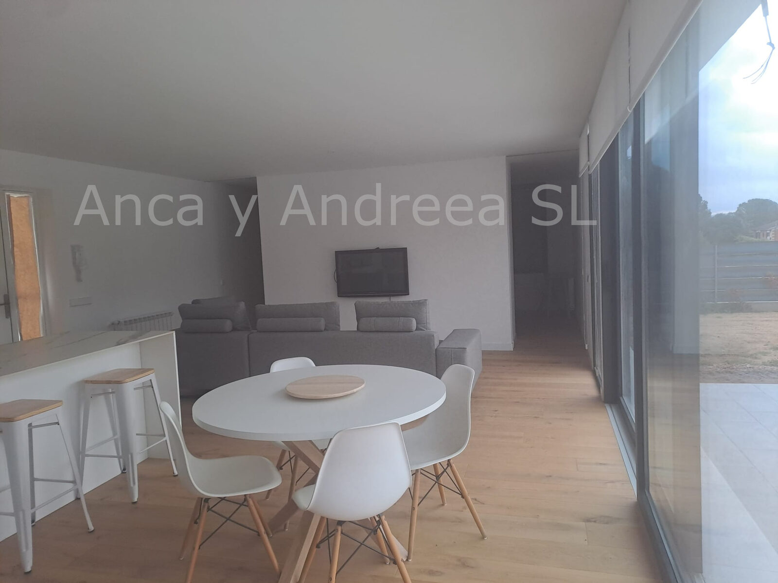 Vivienda unifamiliar con acabados completos, imagen destacada 3