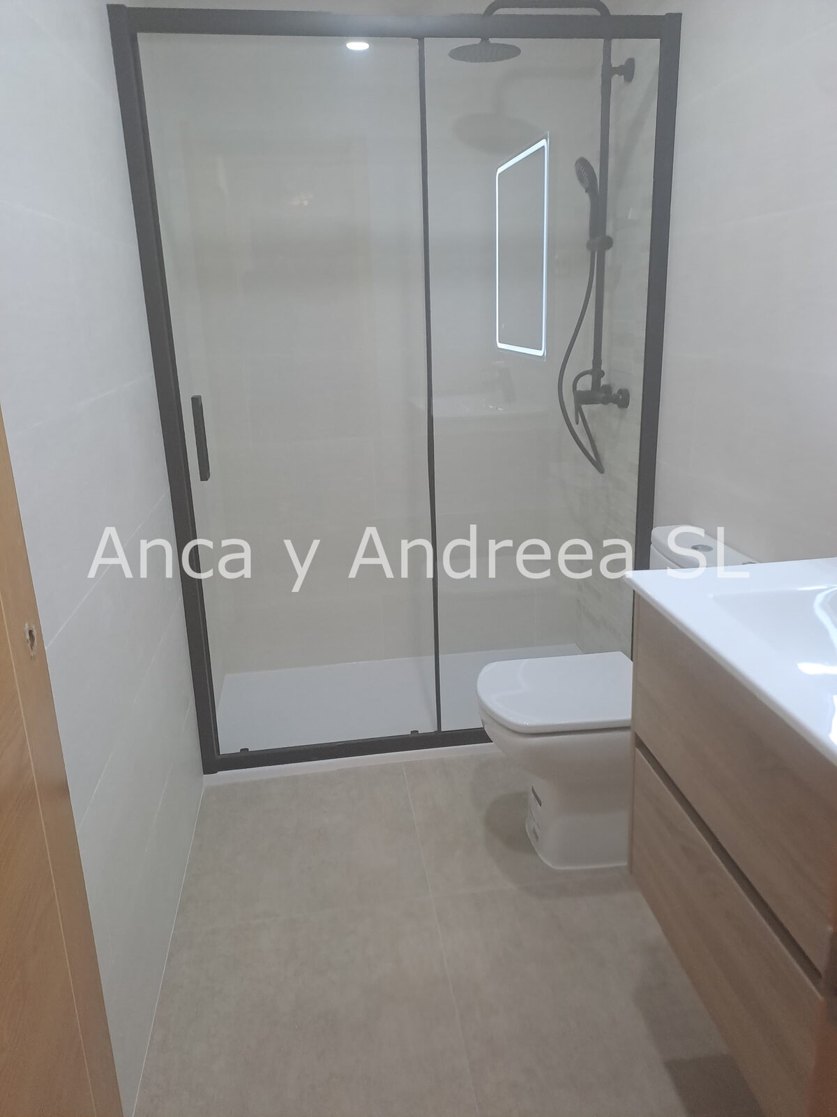 Reforma completa de baños, imagen destacada 2