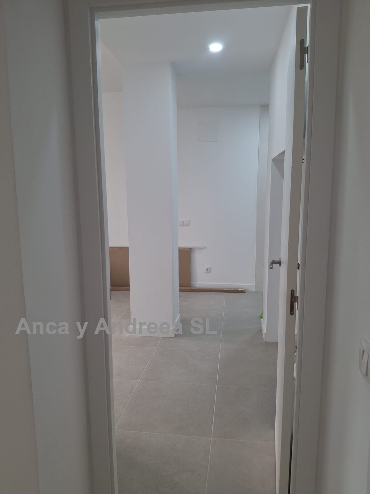 Rehabilitación y reforma de local realizado por Anca y Andreea SL